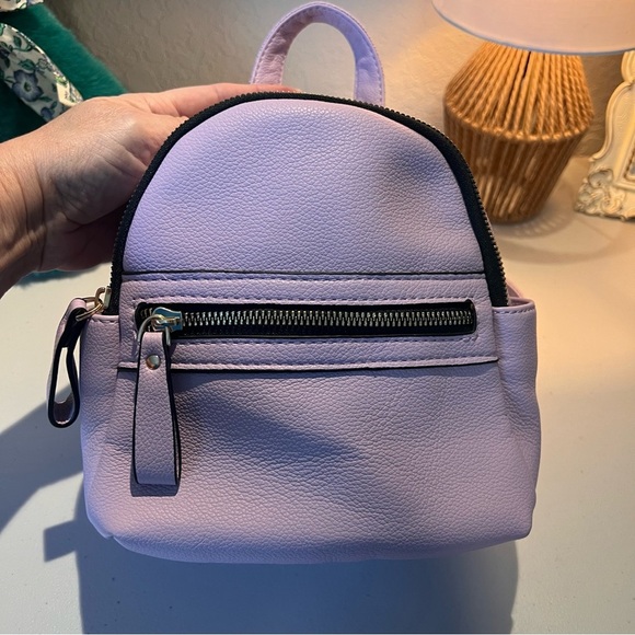 Stylish Vegan Lavender Backpack with Front Zipper